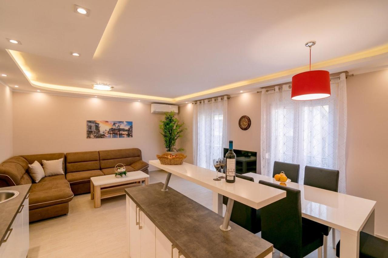 Apartmani Matej Kotor Ngoại thất bức ảnh